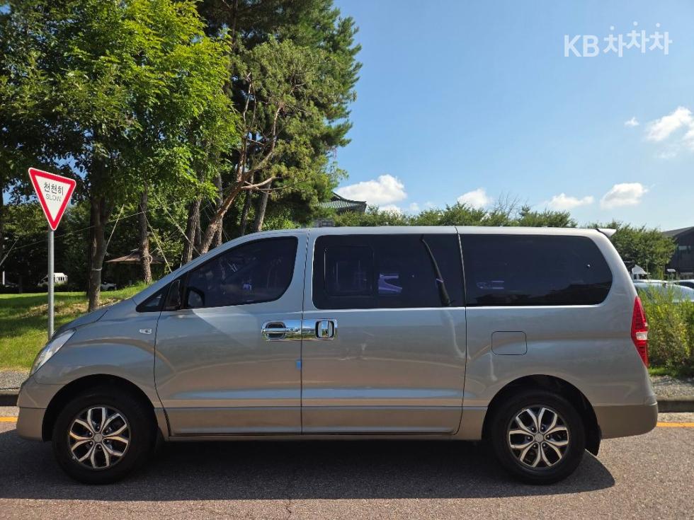 Hyundai Starex — miniaturë 3