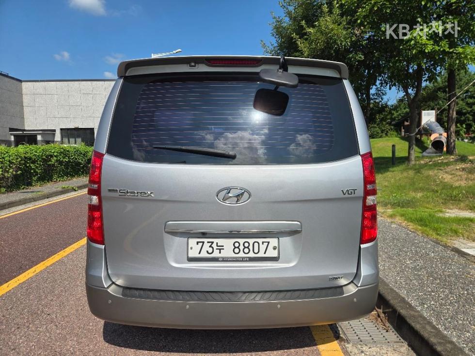 Hyundai Starex — miniaturë 6
