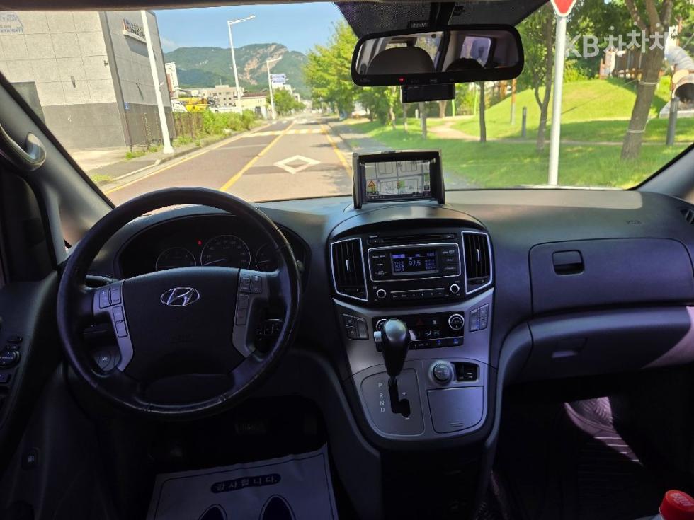 Hyundai Starex — miniaturë 13