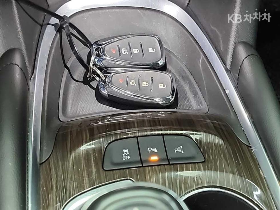 Chevrolet Malibu — miniaturë 16