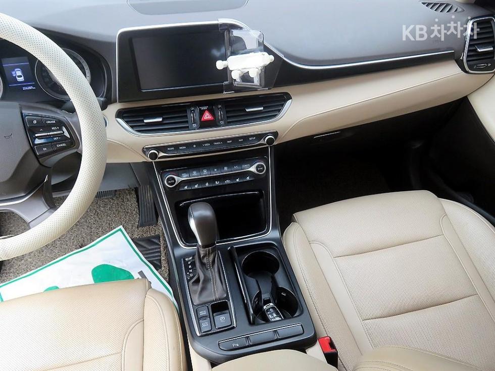 Hyundai Grandeur — miniaturë 12