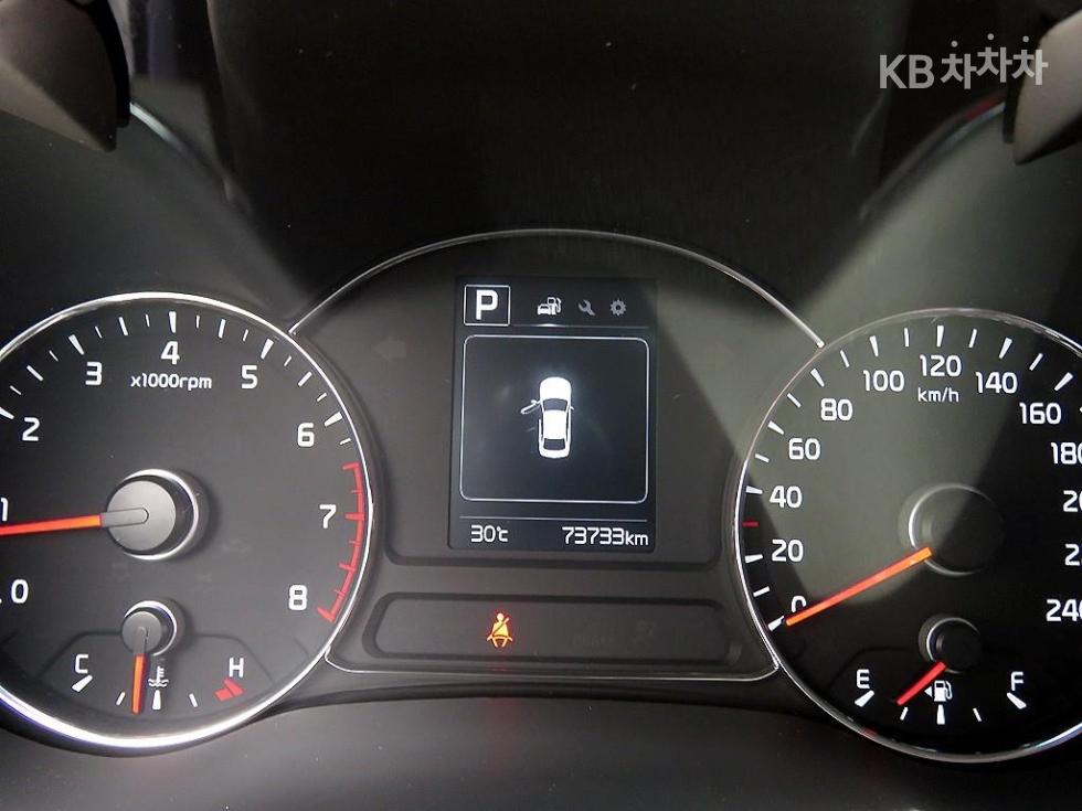 Kia K3 — miniaturë 10