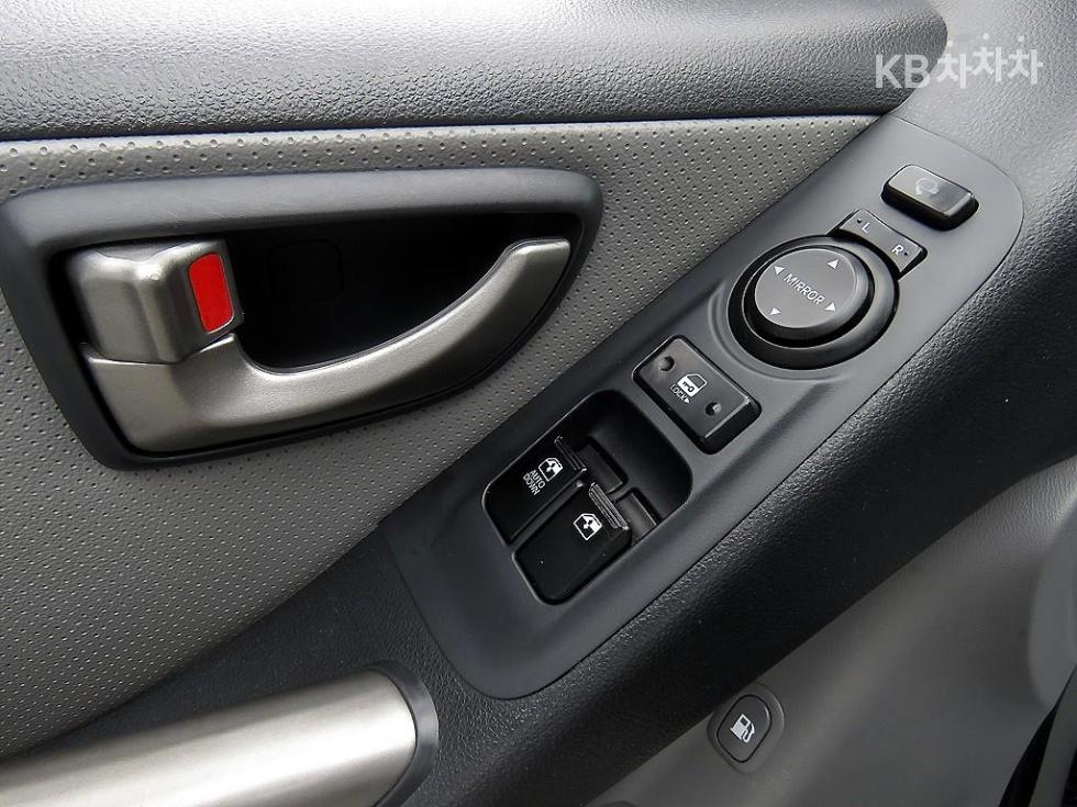 Hyundai Starex — miniaturë 9