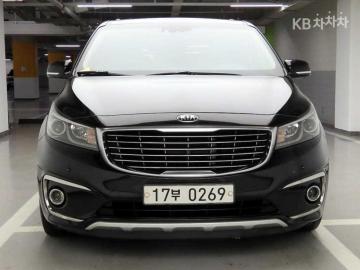 Kia Carnival 9인승 2.2 디젤 노블레스 — foto 1