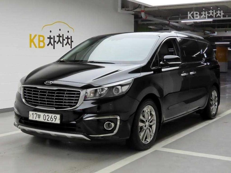 Kia Carnival — miniaturë 2