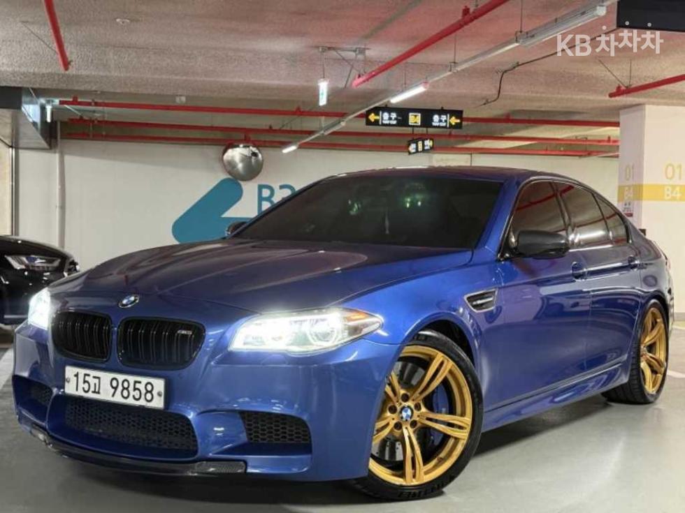 BMW M5