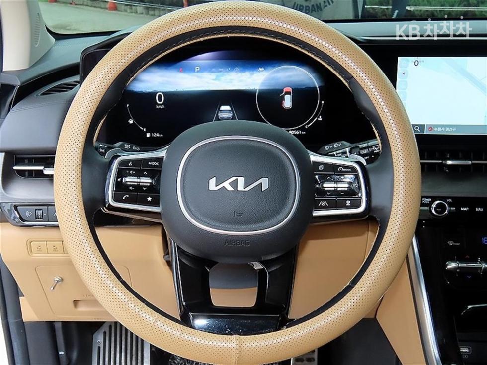 Kia Carnival — miniaturë 8