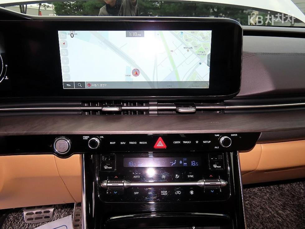 Kia Carnival — miniaturë 13