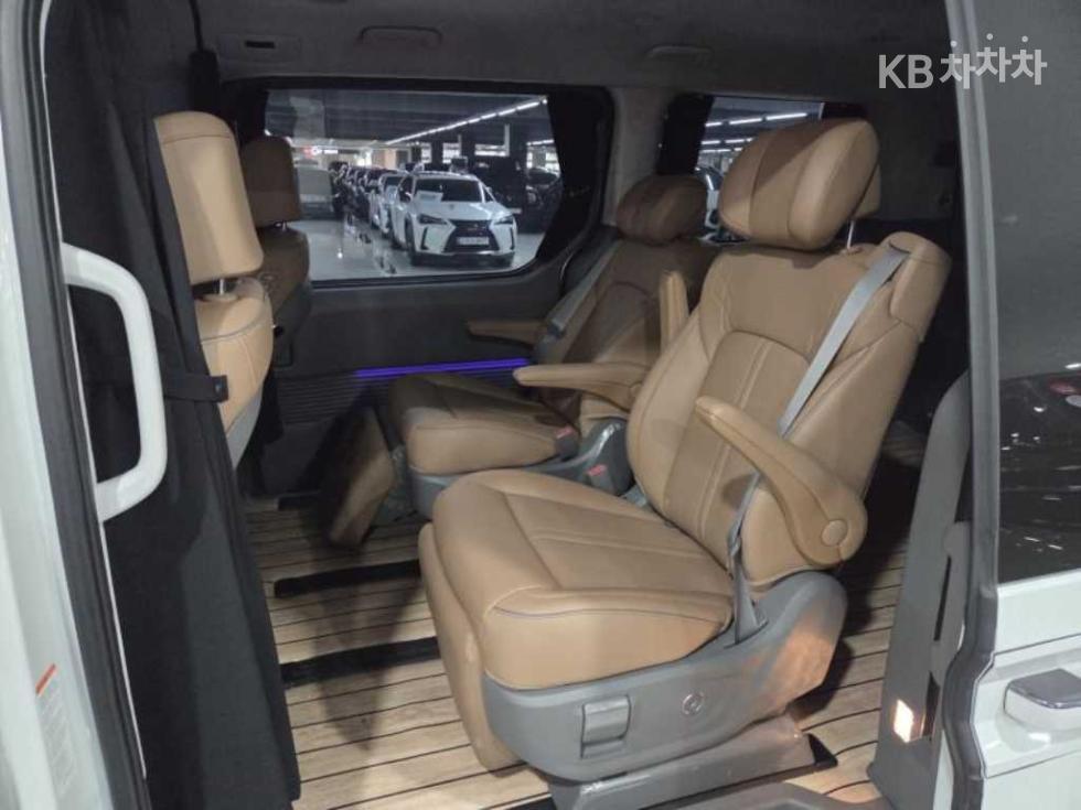 Hyundai Staria — miniaturë 7