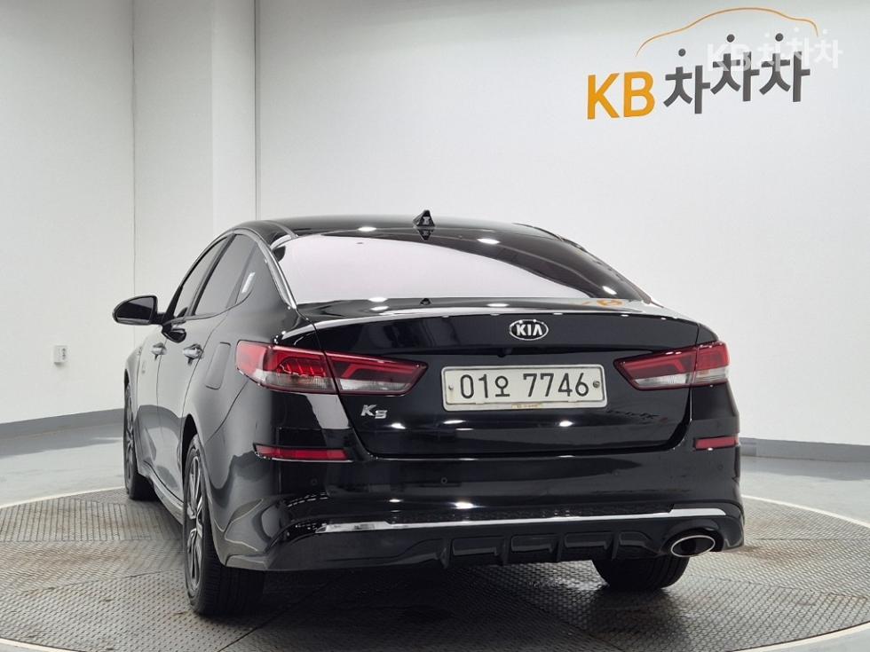 Kia K5 — miniaturë 2