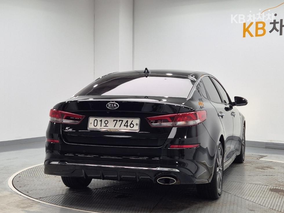 Kia K5 — miniaturë 3
