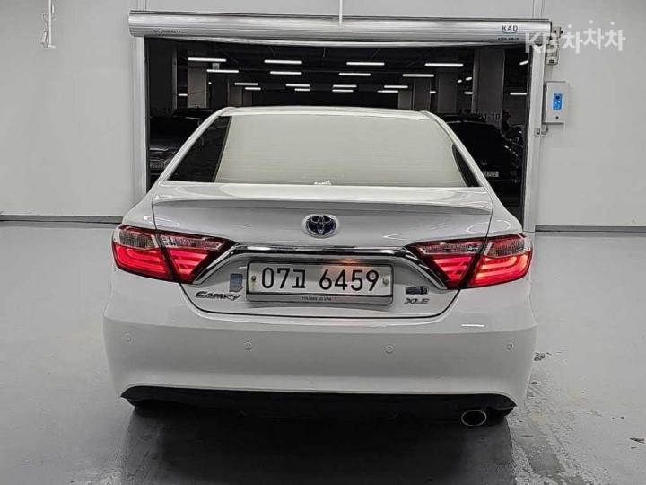 Toyota Camry — miniaturë 3