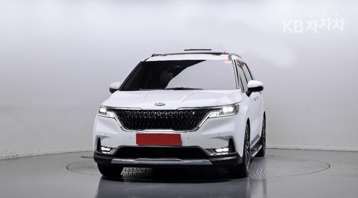 Kia Carnival d2.2 9  seats  signature — foto 1