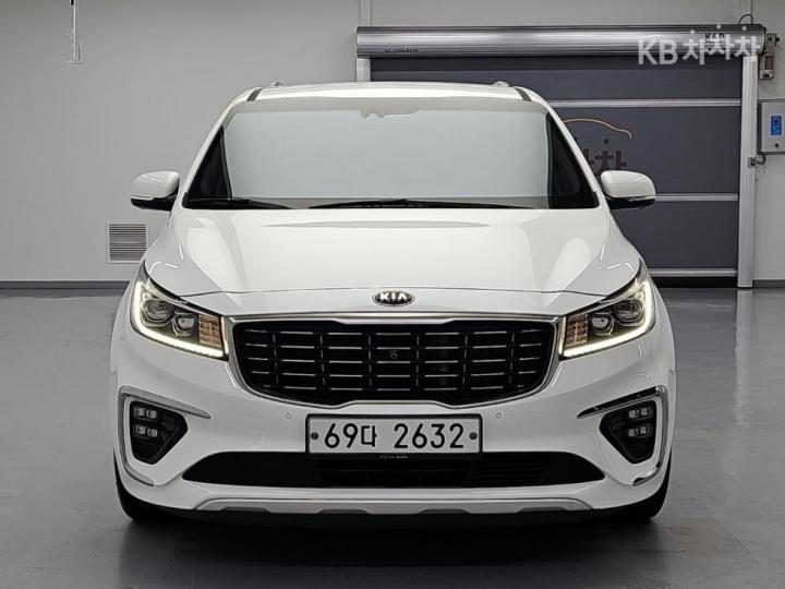 Kia Carnival — miniaturë 2