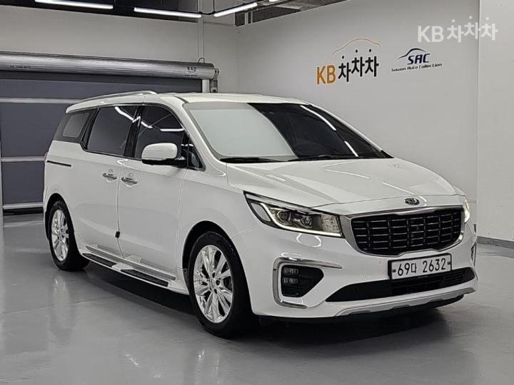Kia Carnival — miniaturë 4