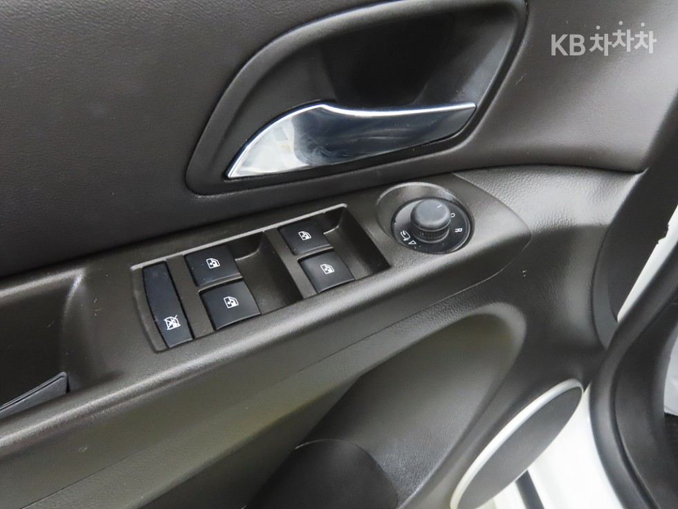 Chevrolet Cruze — miniaturë 16