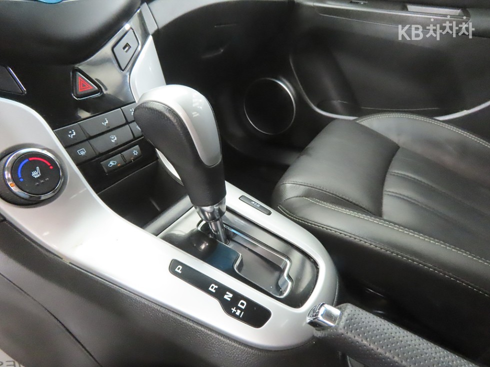 Chevrolet Cruze — miniaturë 12