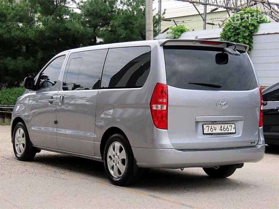 Hyundai Starex — miniaturë 3