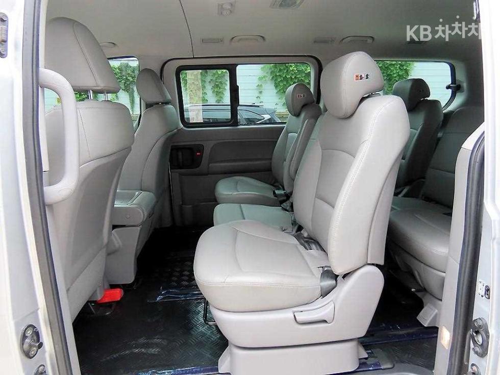 Hyundai Starex — miniaturë 6