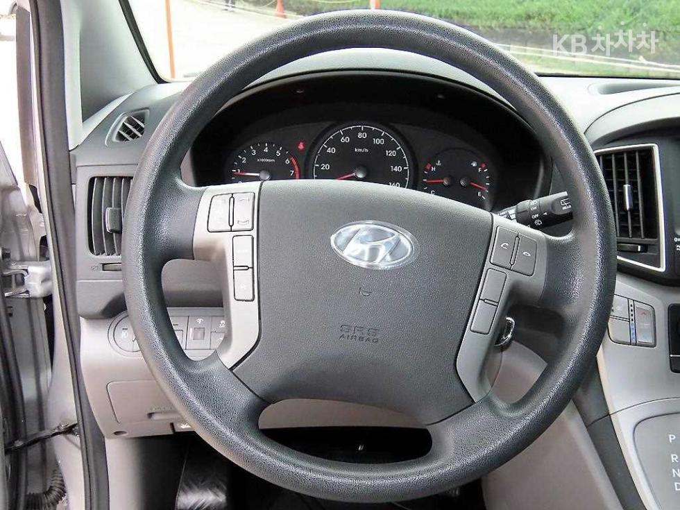 Hyundai Starex — miniaturë 9