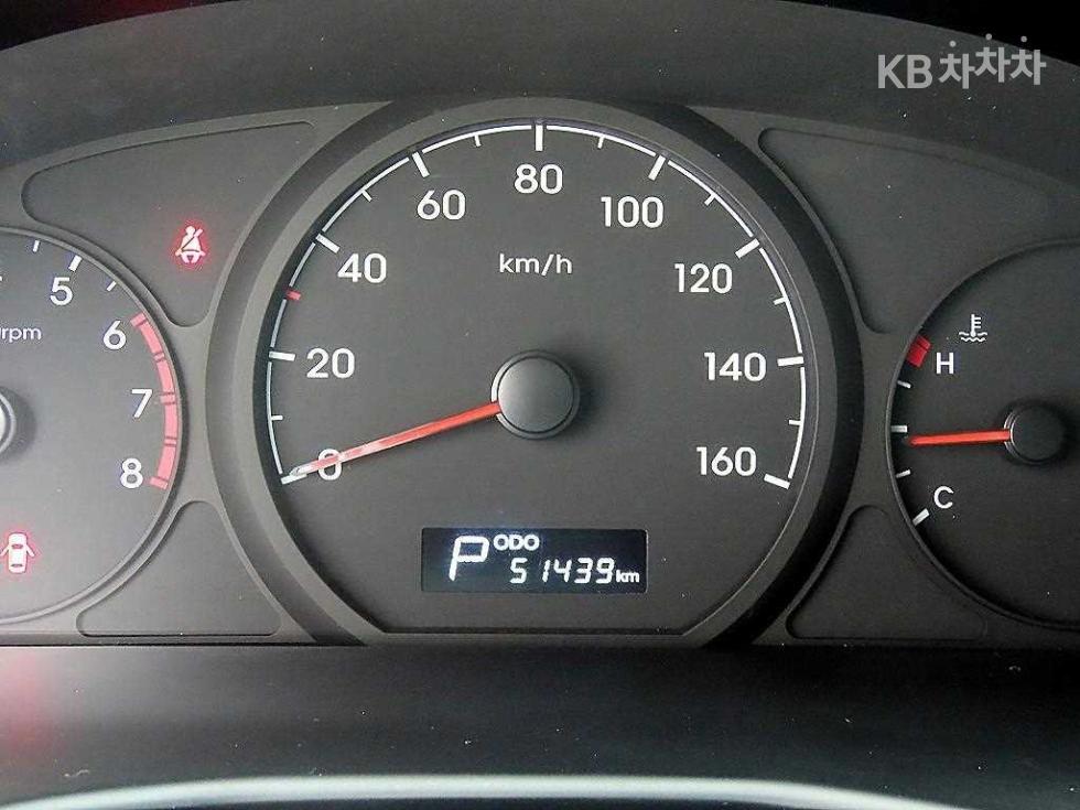 Hyundai Starex — miniaturë 10