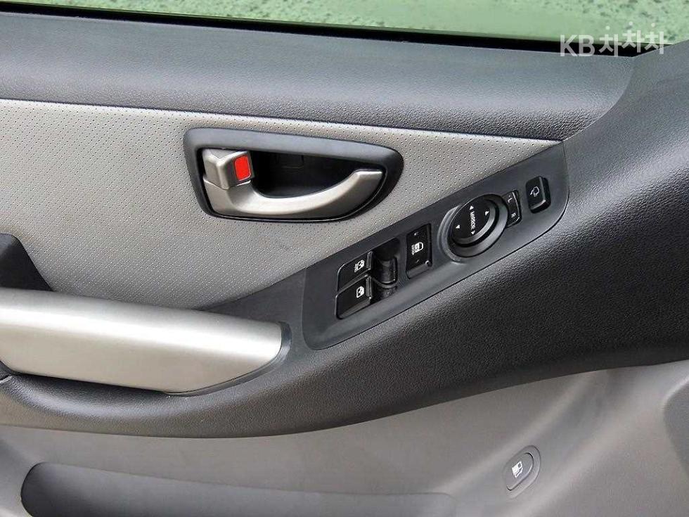 Hyundai Starex — miniaturë 12