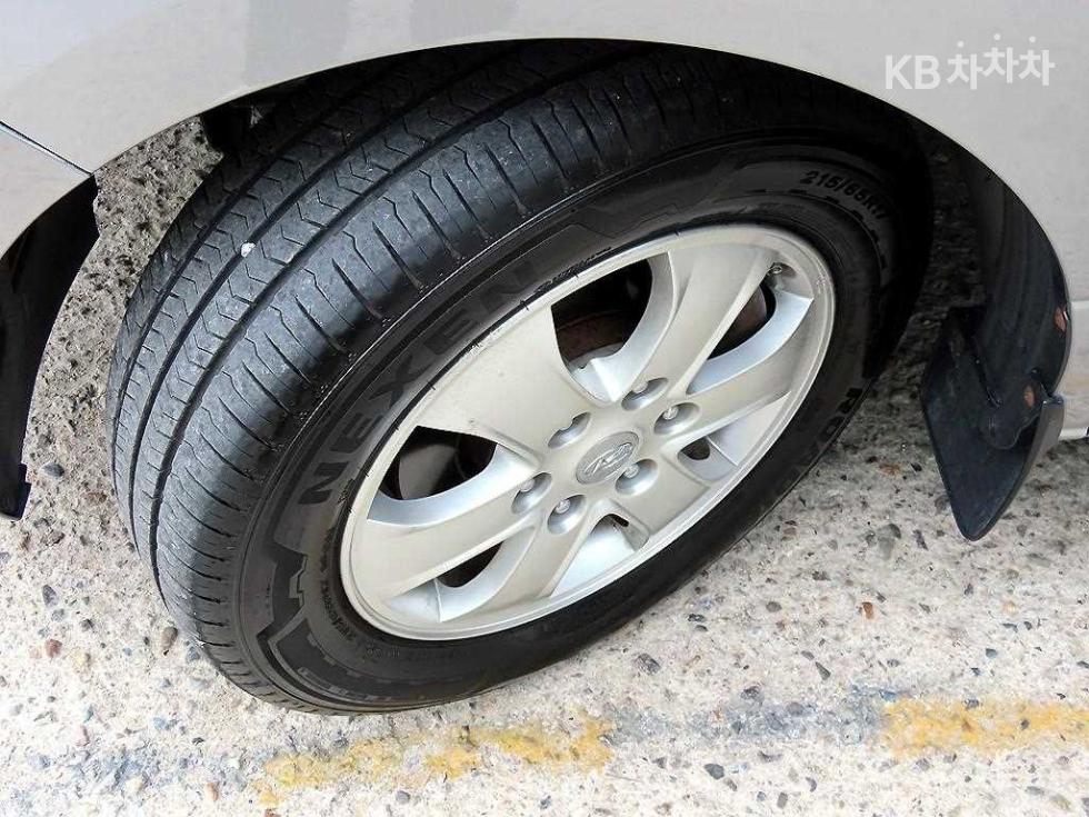 Hyundai Starex — miniaturë 20