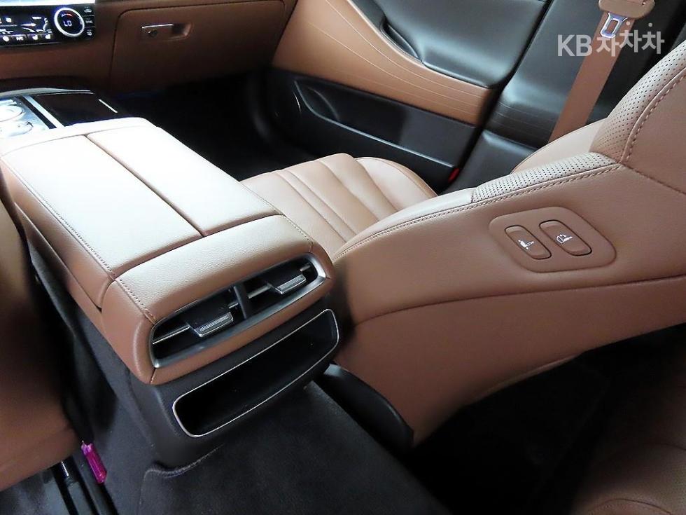 Genesis G80 — miniaturë 15