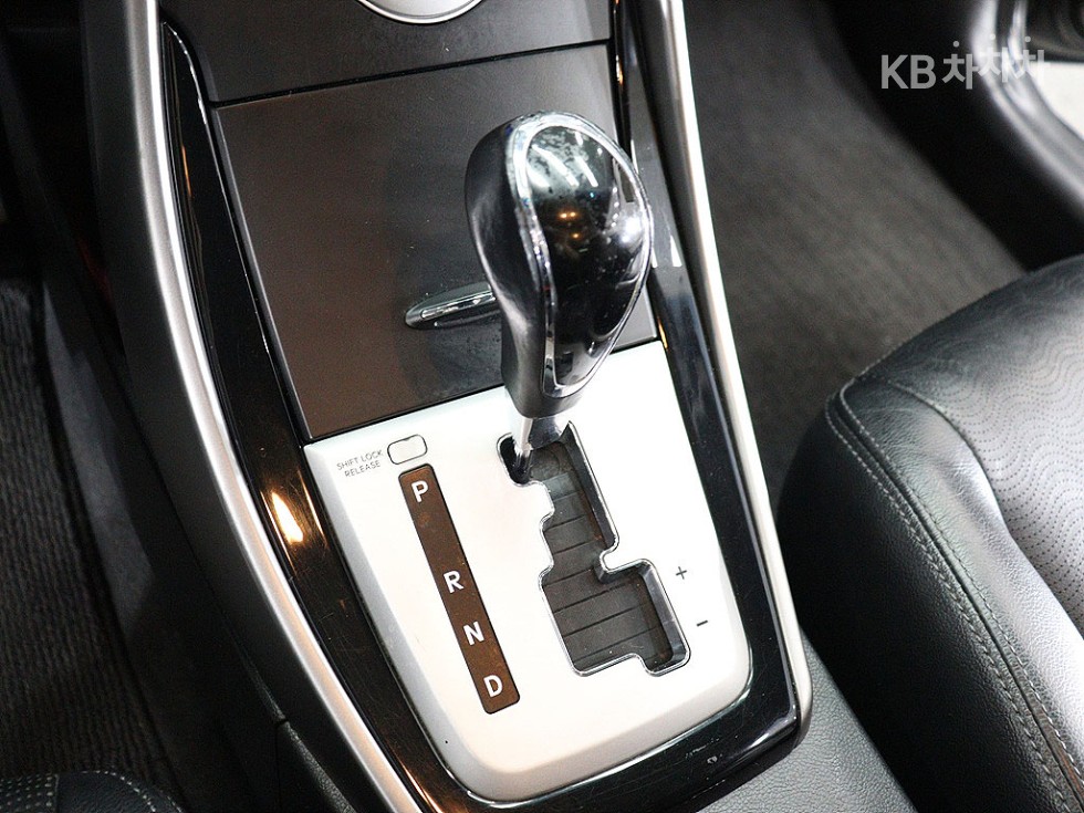 Hyundai Avante — miniaturë 9