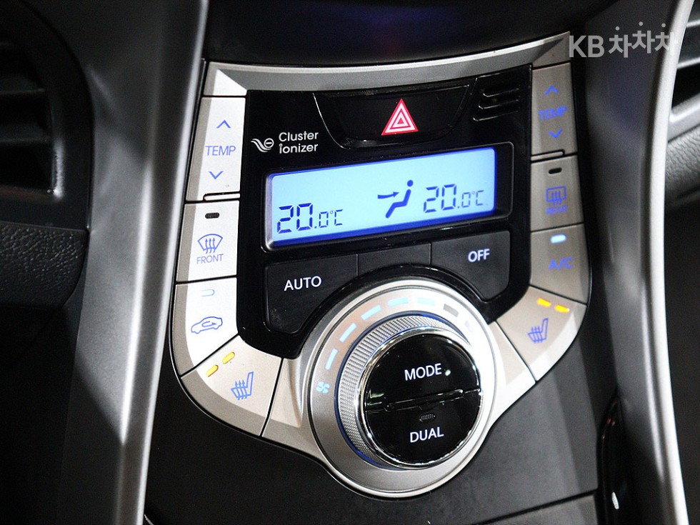 Hyundai Avante — miniaturë 11