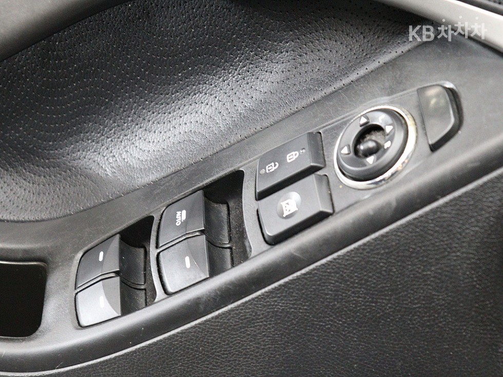 Hyundai Avante — miniaturë 13