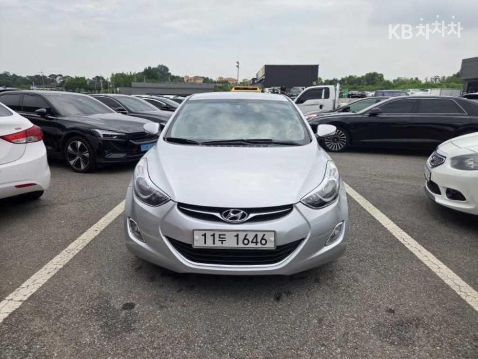 Hyundai Avante — miniaturë 2