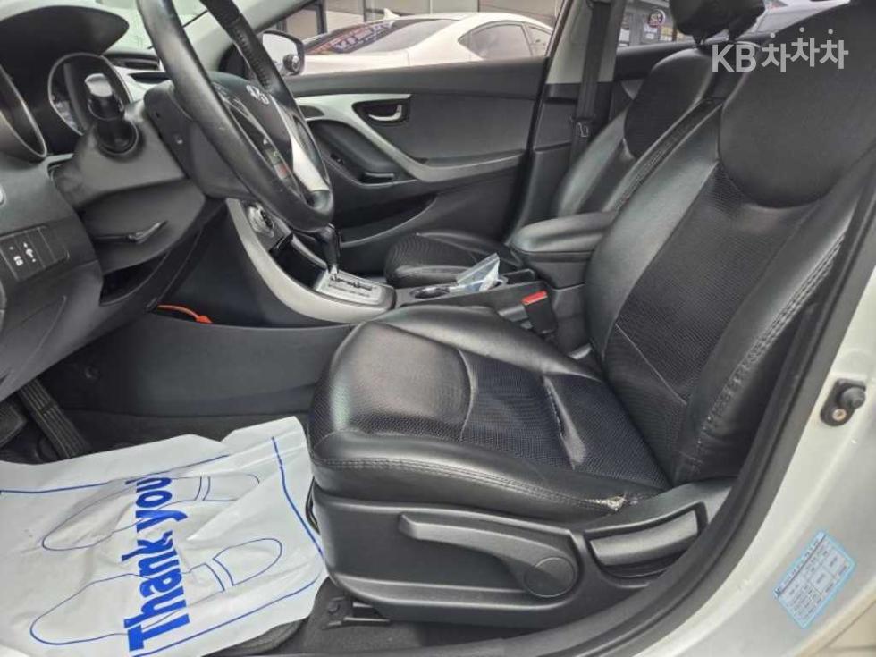 Hyundai Avante — miniaturë 11