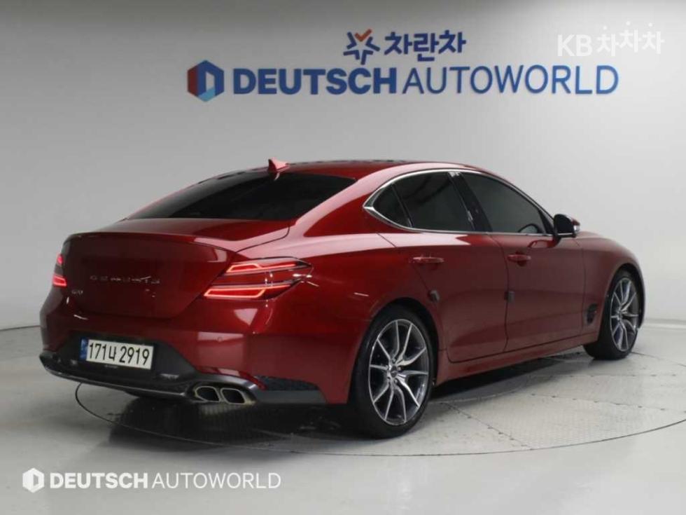 Genesis G70 — miniaturë 2