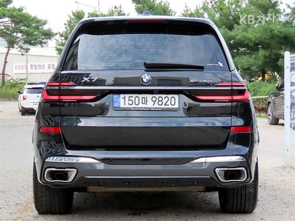 BMW X7 — miniaturë 4