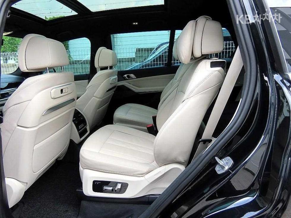 BMW X7 — miniaturë 6