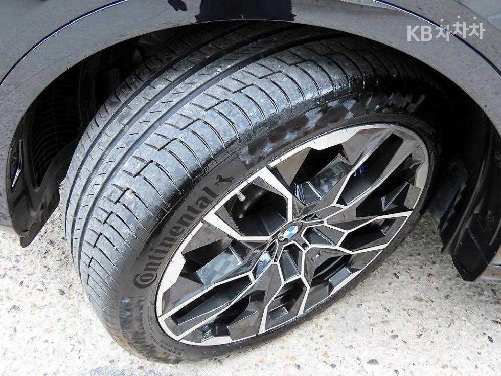 BMW X7 — miniaturë 20