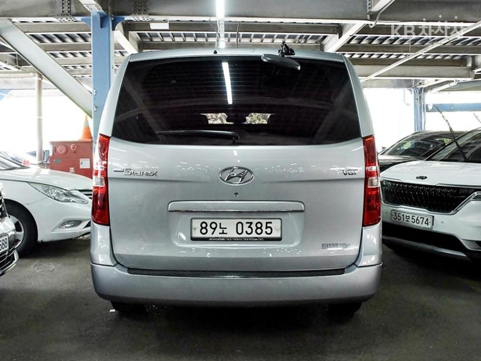 Hyundai Starex — miniaturë 3
