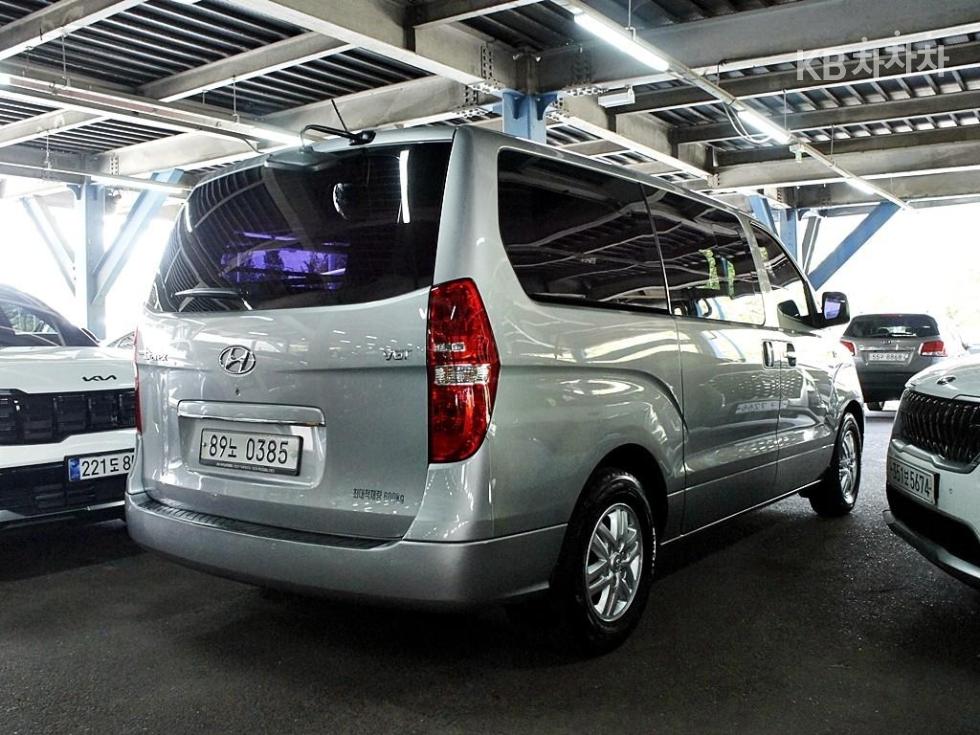 Hyundai Starex — miniaturë 4