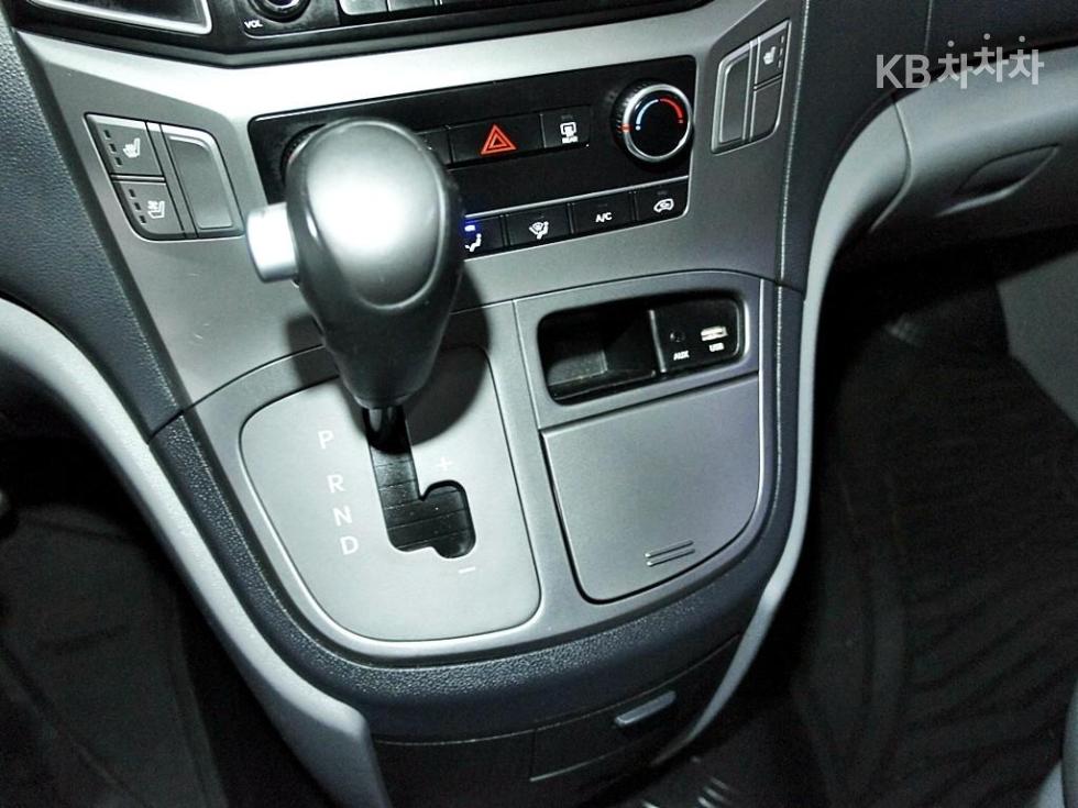 Hyundai Starex — miniaturë 10