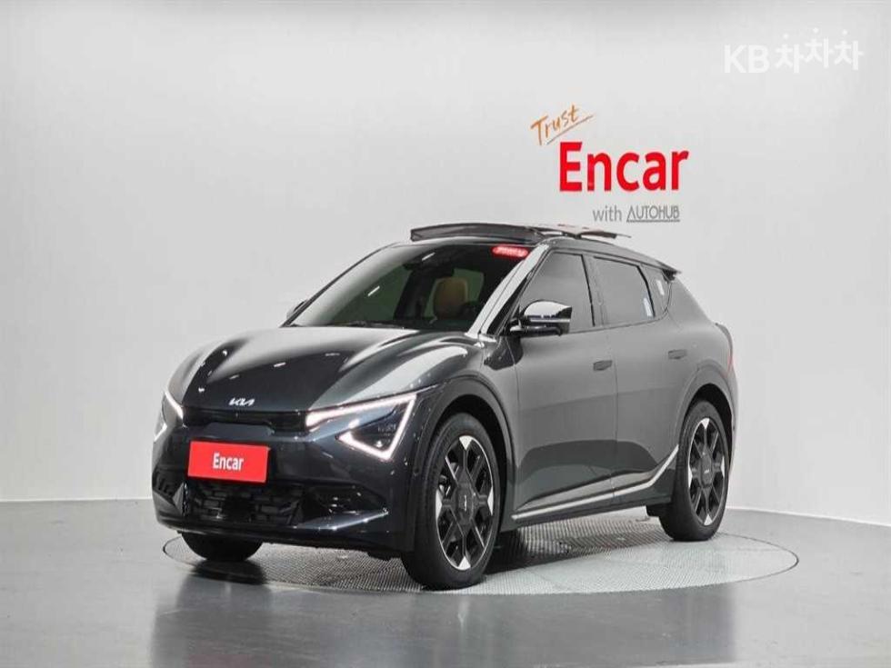 기아 더 2024년식 기아 더 뉴 EV6 롱 레인지 4WD 어스