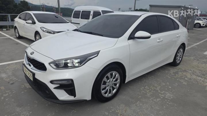 Kia K3 1.6  gasoline  standard — foto 1