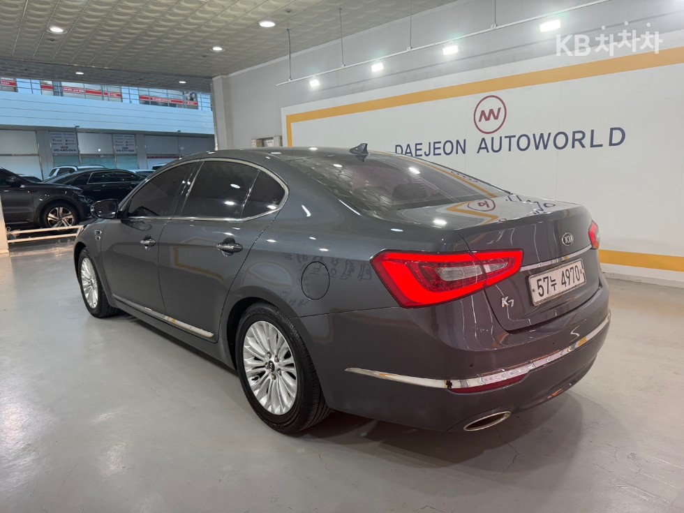 Kia K7 — miniaturë 3