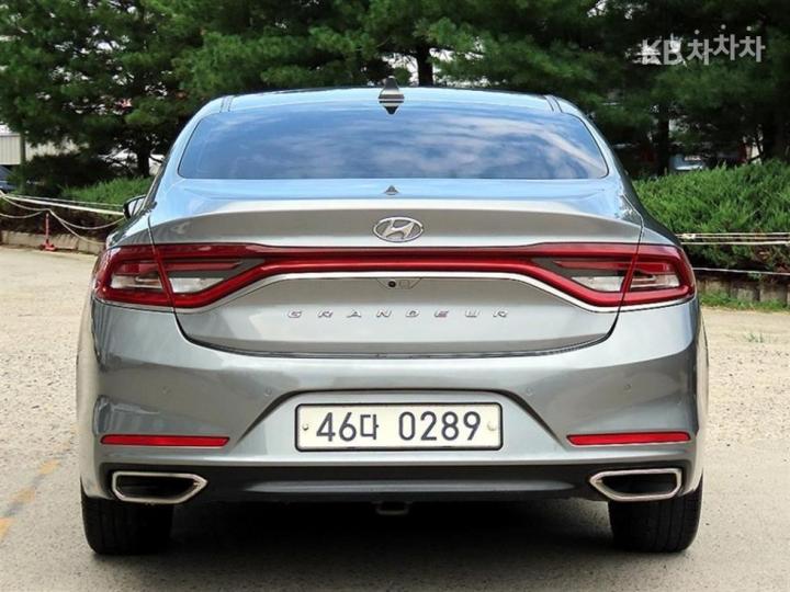Hyundai Grandeur — miniaturë 4