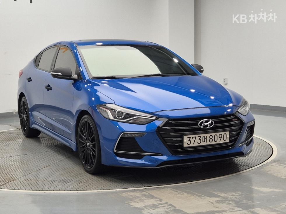 Hyundai Avante — miniaturë 4
