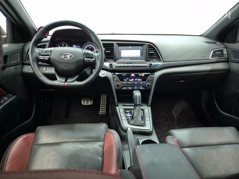Hyundai Avante — miniaturë 7