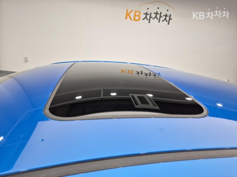 Hyundai Avante — miniaturë 13