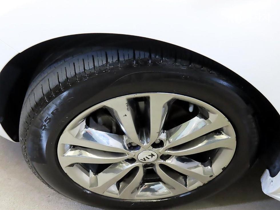 Kia Carnival — miniaturë 20