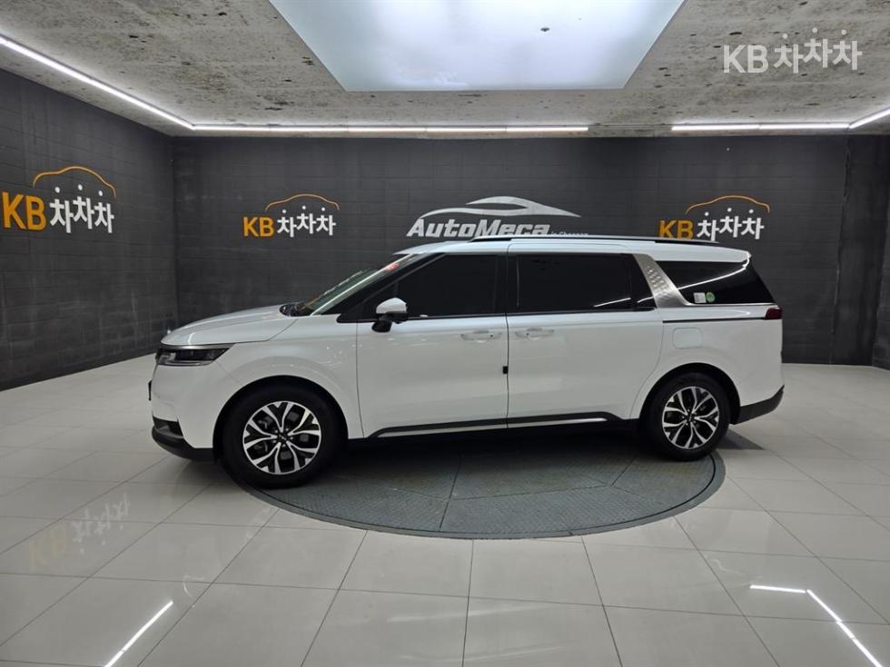 Kia Carnival — miniaturë 3