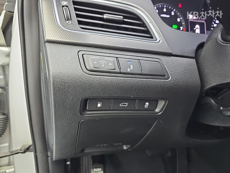 Hyundai Sonata — miniaturë 17